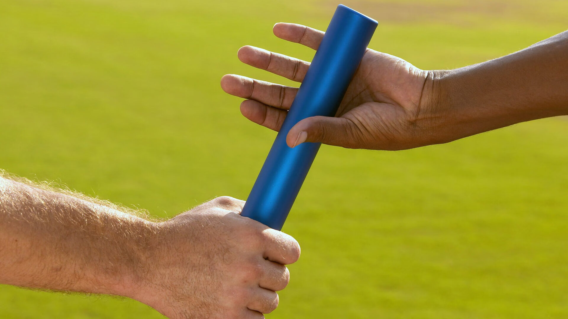 新兴足球国家崭露头角，助推全球足球多极发展，足球新星